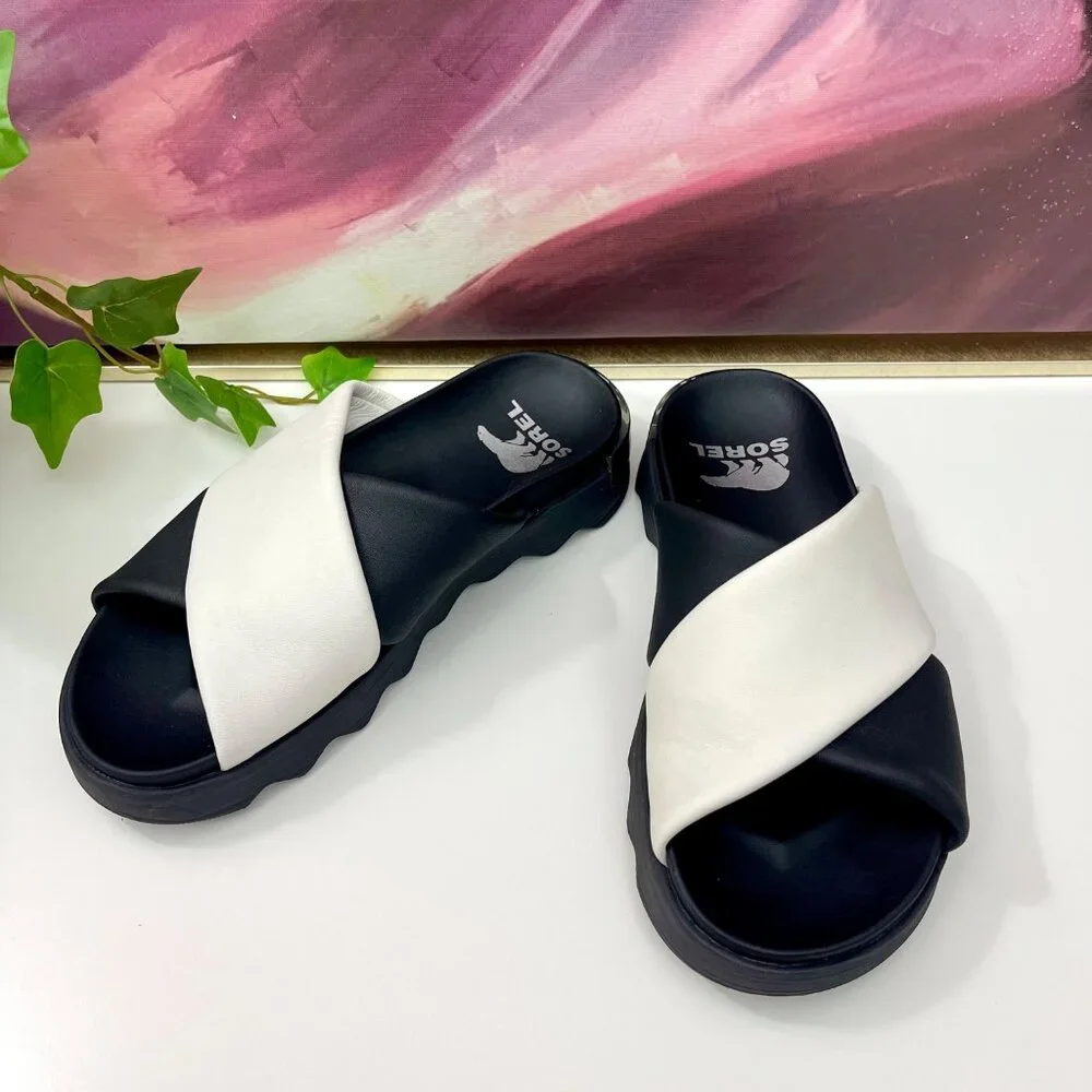 Sorel VIIBE Crisscross‎ Slide Sandal in Black & White Size 6.5